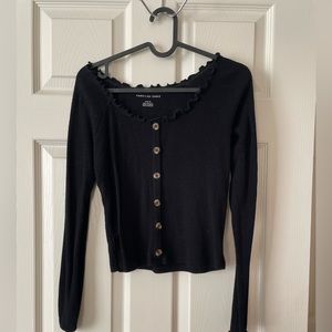 Black button top